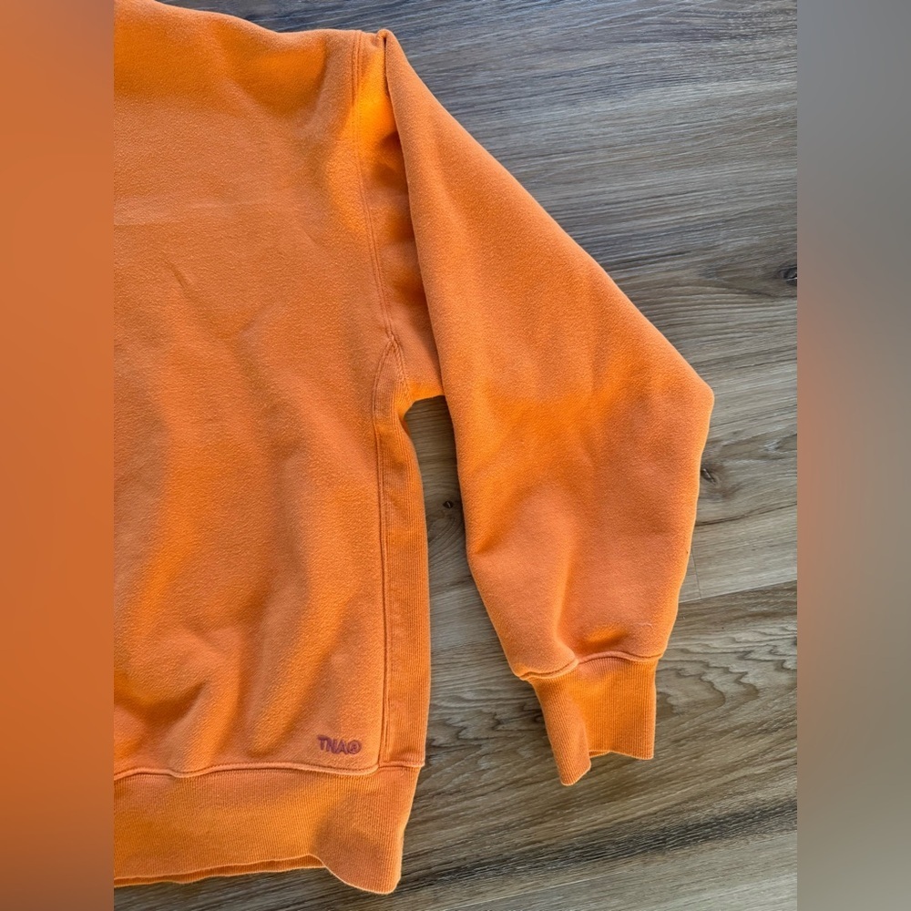 TNA Aritzia Vibrant Orange Fleece Pullover Crewneck Sweatshirt Size Medium - Picture 4 of 7